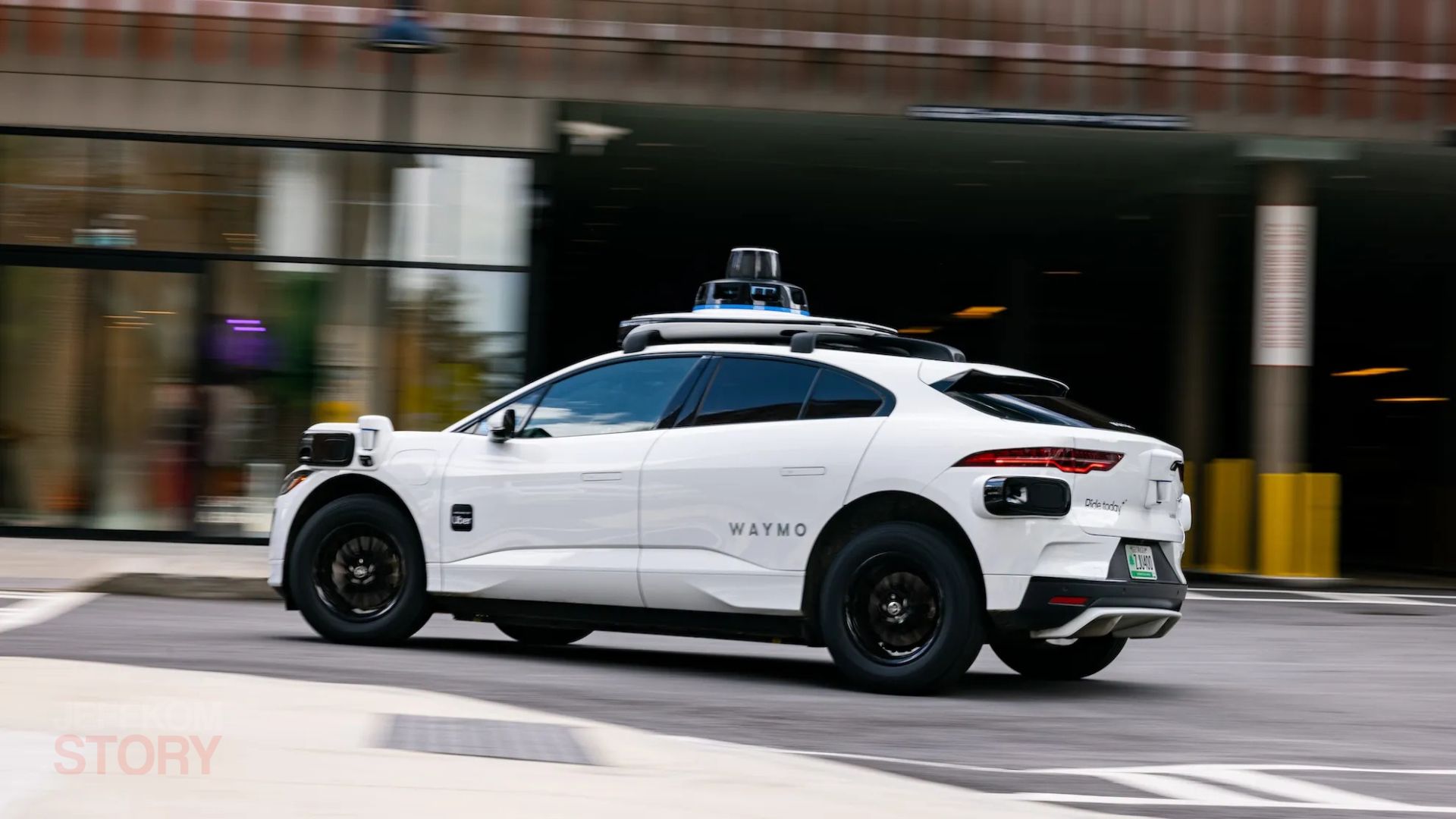 Waymo Robotaxi Safety Crisis — Lessons for Startups