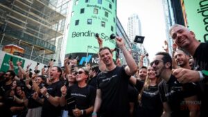 Bending Spoons IPO Surges 40% | SaaS Growth Strategy | Jeffkom Story